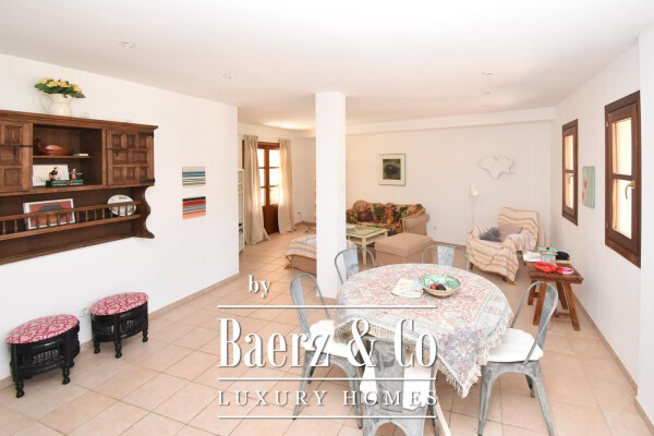 photo 24 Mansion with several Apartments and Pools