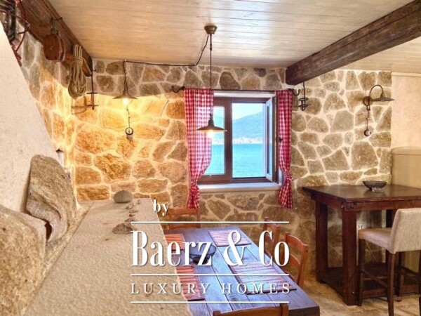 photo 8 Waterfront Beautiful Stone House