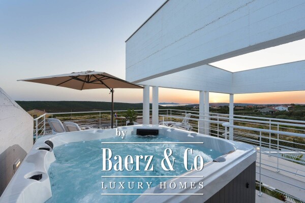 photo 3 Zadar, Debeljak, Luxuriously furnished villa with pool and sea view