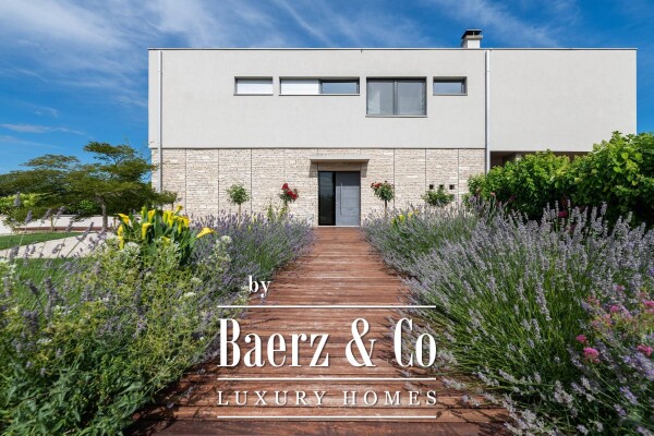 photo 67 Croatia, Istria, Umag: Stunning Villa with pool surrounded by olive groves