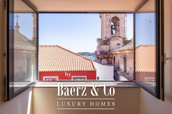 photo 1 Beautiful luxury home in Estrela