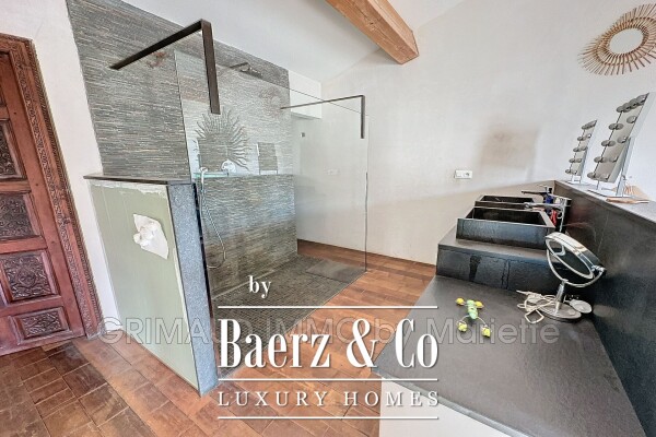 photo 11 Rare opportunity for a bed and breakfast: 7 rooms just steps