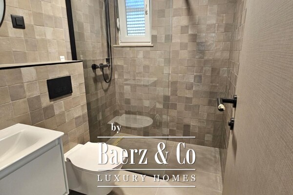 photo 16 Trogir, surroundings, renovated house, 250 m2 with three newly renovated apartments, first move in