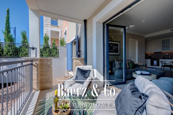 photo 12 Studio Apartment near Sea in Luxury Project