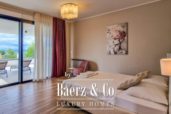 photo 18 Istria, luxury villa 276 m2 with 4 bedrooms, pool and sea view