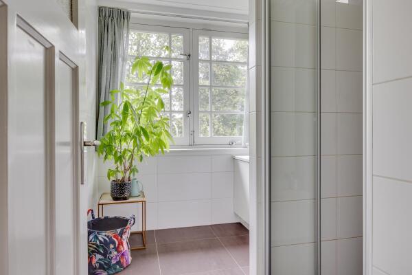 photo 20 Dr. P.J.H. Cuypersplein 45