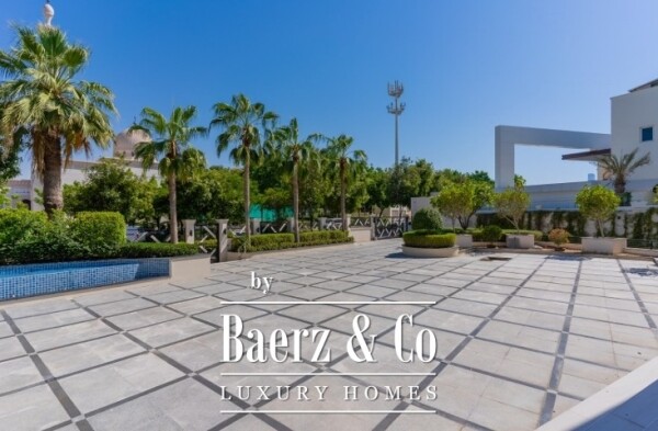 photo 3 Exclusive 8-Bedroom Luxury Villa in Emirates Hills, Dubai