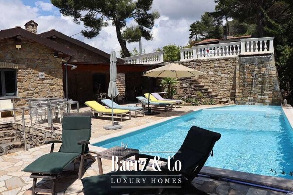 photo 45 Villa for sale 166 m²