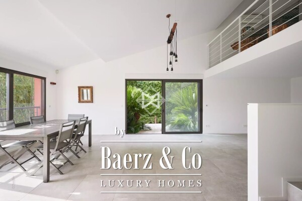 photo 11 Modern waterfront property