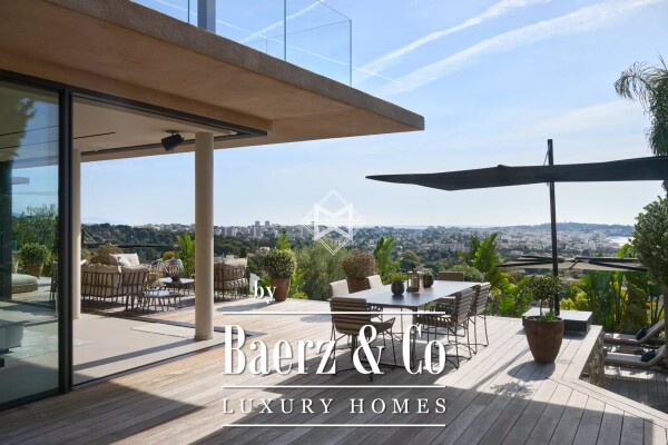 photo 13 STUNNING NEWLY BUILT ARCHITECT-DESIGNED HOUSE – AN EXCEPTIONAL PROPERTY