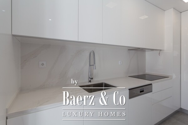 photo 9 Luxury apartment with 3 suites in the center of Carcavelos