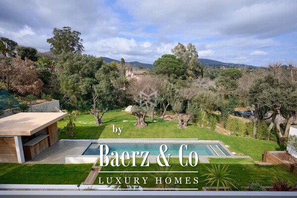 photo 4 Brand-new villa – Unobstructed view – Gated estate