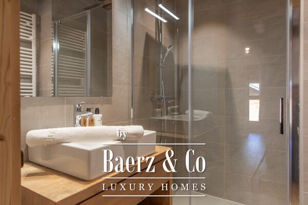 photo 8 3 BEDROOM APARTMENT - VILLAGE CENTRE