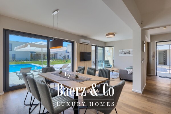 photo 16 Istria, Brtonigla, modern villa with swimming pool and jacuzzi