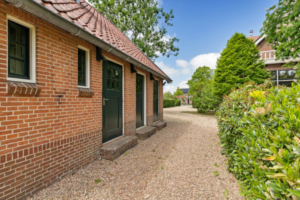 photo 6 Oosteinde 38