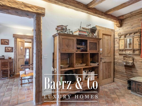 photo 6 Exceptional Chalet Near Center and Slopes – Panoramic View