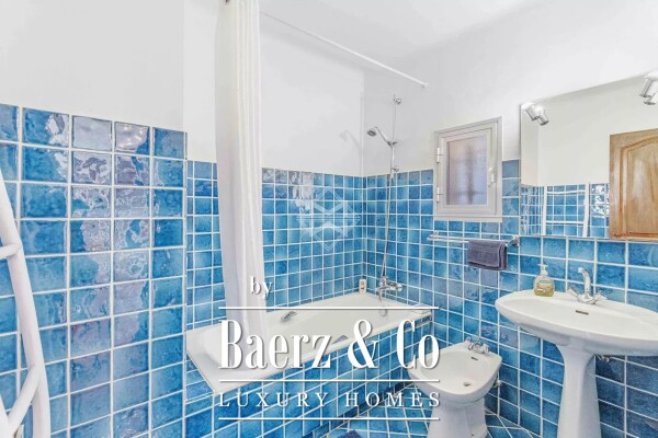 photo 14 Small house in a sought appreciated domain