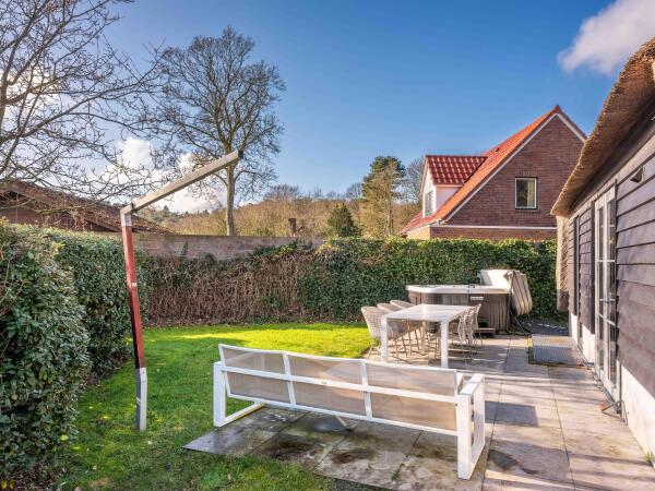 photo 27 Burgemeester Peecklaan 8 001