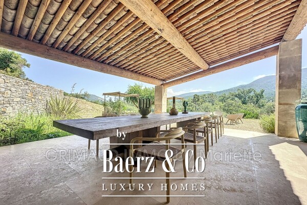 photo 4 beautiful contemporary villa with superb amenities and beaut