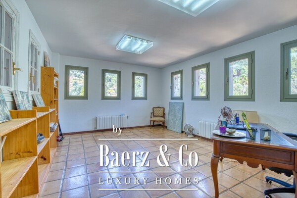 photo 17 Charming Finca Style Villa in Son Cabaspre