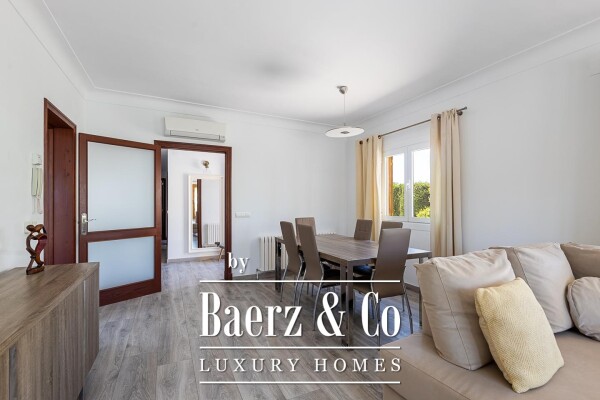 photo 18 Exclusive Villa with Vacation License in Arenal area, Palma