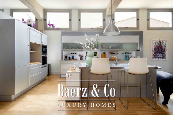 photo 7 Unique Loft Style House with Character in Génova