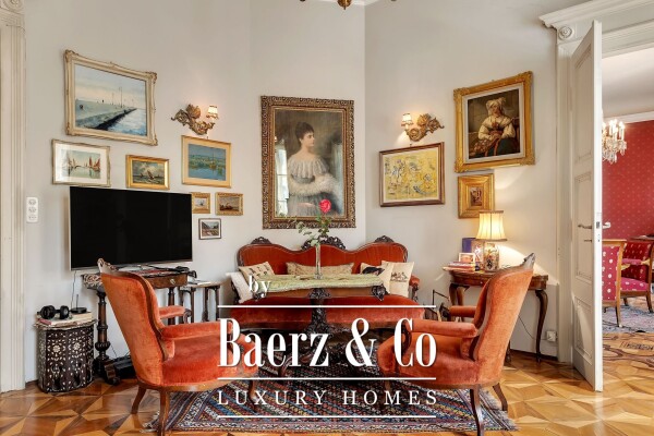 photo 10 Trieste – Prestigious Historic Apartment in the City Center