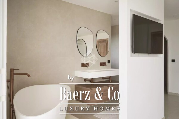 photo 9 Majestic villa with panoramic sea view