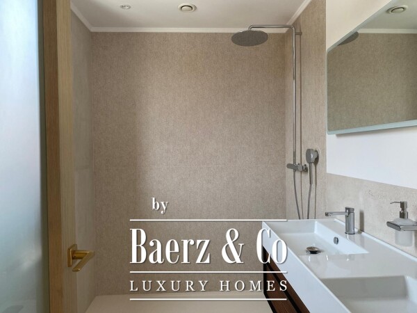 photo 17 Robust corner plot chalet in Tenerife south