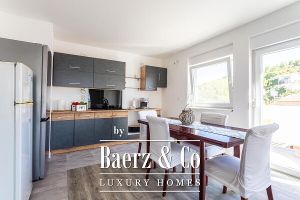 photo 4 Čiovo, Okrug Gornji, furnished house with four apartments and outdoor kitchen, 3rd row from the sea