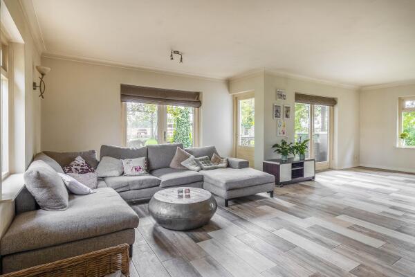 photo 13 Hoevensestraat 10