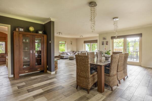 photo 17 Hoevensestraat 10