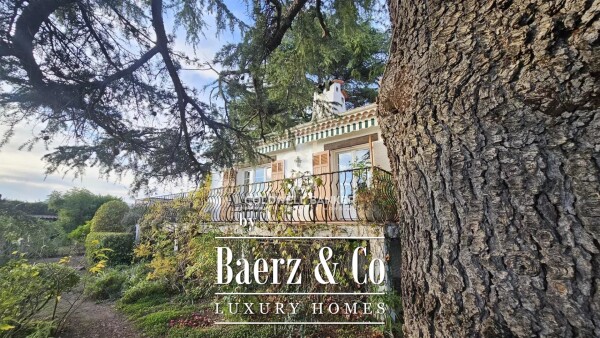 photo 4 Sea view in complete tranquility, just steps from the town center.