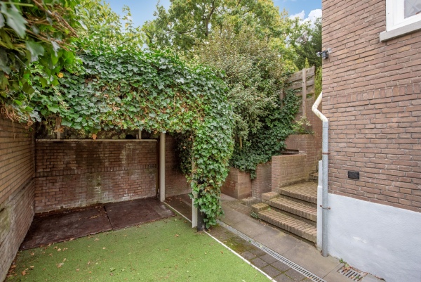 photo 32 Van Dorpstraat 4