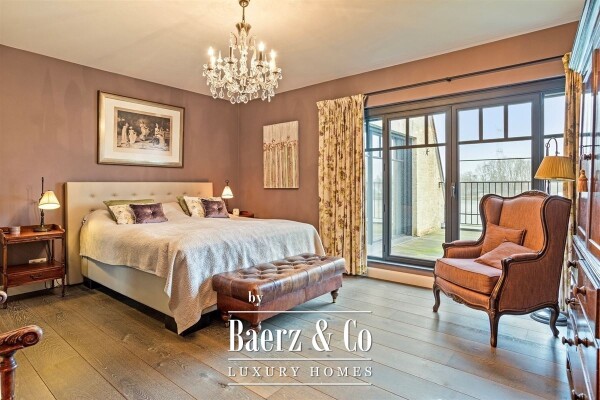 photo 23 Uitzonderlijke Duplex met zicht op kanaal, garage, carport en ruime (wijn)kelder!