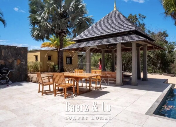 photo 5 Prestigious Villa on the West Coast