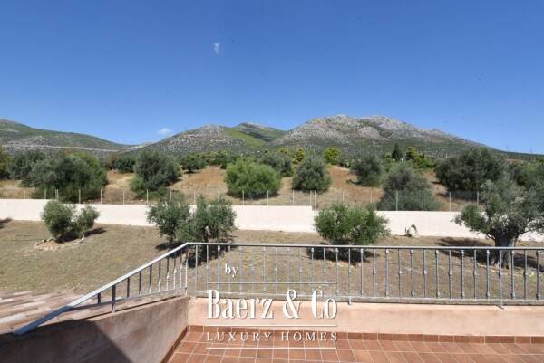 photo 12 Tuscan-Style Villa in Amarynthos with Panoramic Sea & Mountain Views