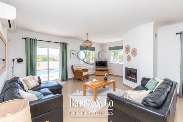 photo 3 Beautiful luxury home in Santa Bárbara de Nexe, Countryside