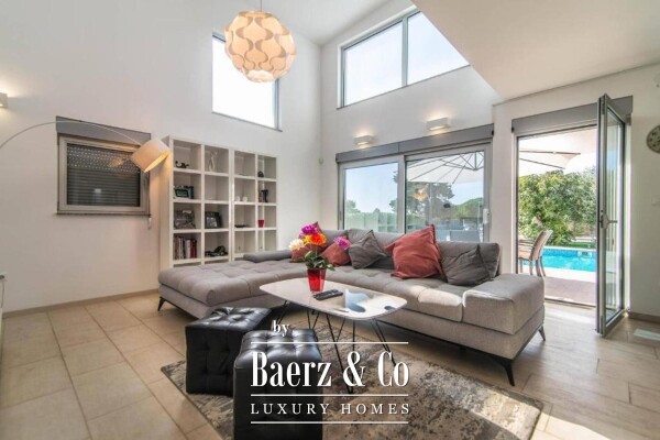 photo 2 Istria, Vodnjan, luxury villa with beautiful views and heated pool