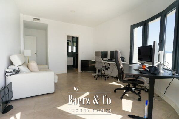 photo 8 Beautiful luxury home in Alcaidesa