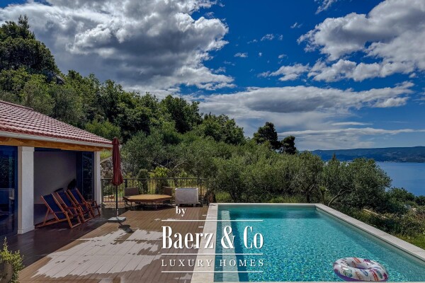 photo 9 Omiš, Krilo Jesenice, house with swimming pool and summer kitchen