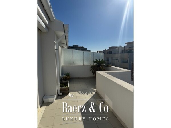 photo 3 Charming 2-Bedroom Duplex with Sea Views, Terrace and Excellent Sun Exposure | Foz do Douro