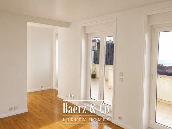 photo 5 Charming 2-Bedroom Duplex with Sea Views, Terrace and Excellent Sun Exposure | Foz do Douro