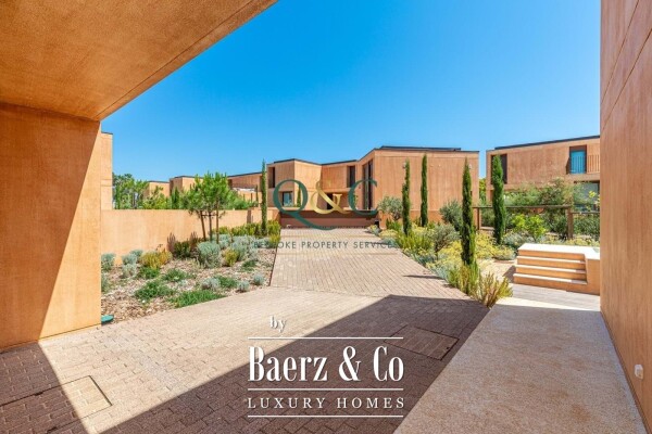 photo 26 Beautiful luxury home in Quarteira, Vilamoura