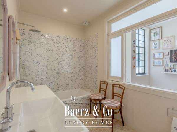 photo 15 Elegant Three-Bedroom Apartment Between Eduardo VII Park and Amoreiras