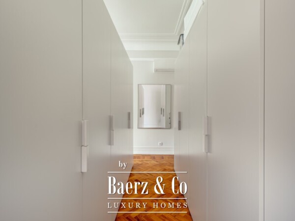 photo 16 Elegant Three-Bedroom Apartment Between Eduardo VII Park and Amoreiras