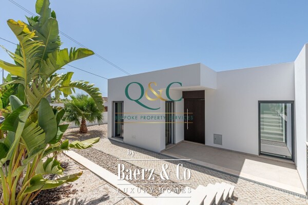 photo 15 Beautiful luxury home in Almancil, Almancil