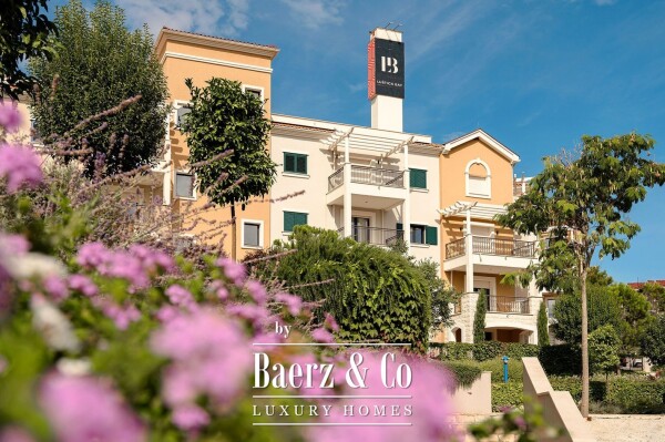 photo 14 Luxurious Studio Apartment on the Coast of Montenegro