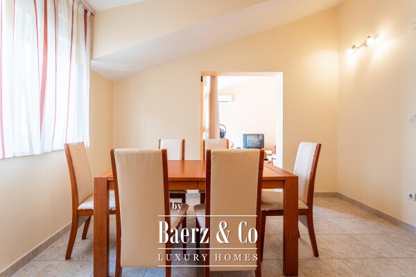 photo 8 Stobreč, a well-built house with 3 apartments, total area of 561 m²