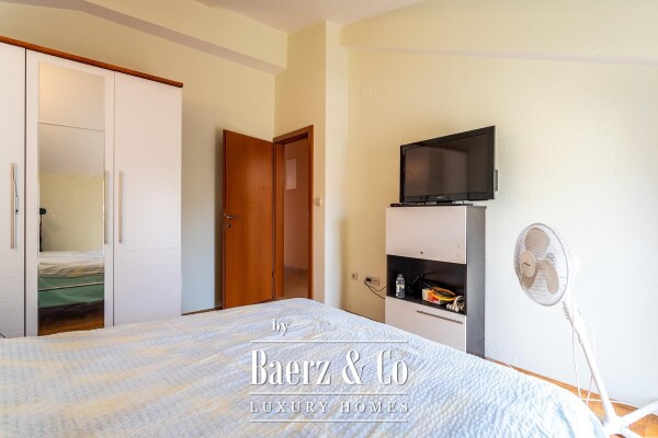 photo 13 Stobreč, a well-built house with 3 apartments, total area of 561 m²